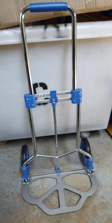 Portable hand truck