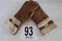 New Ugg Ladies Gloves(R2)