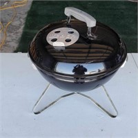 Weber Smokey Joe Charcoal Grill