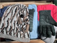 Lot of hunting gear hunting clothes mask gloves