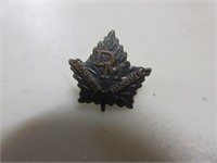 RARE WWI BRONZE DOMINION MARKSMEN PIN