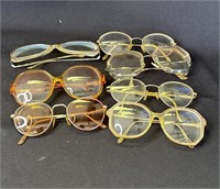 7 pairs of vintage glasses
