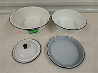 4 Pc enameled bowl, etc 10" - 11"