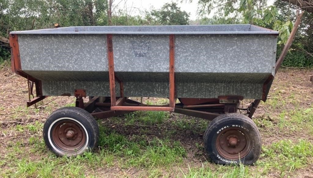 Walsh Barge Box w/ Hoist