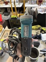 MAKITA 9557NB ANGLE GRINDER