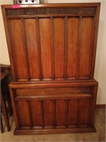 Pecan 4-drawer 2-door chest 60x40x20