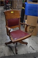 Vintage Tiger oak & Leather Rolling Office Chair