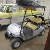 USED 2019 E-Z-GO 4 PERSON GOLF CART WITH NEW