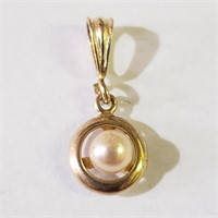 $600 10K Freshwater Pearl Pendant