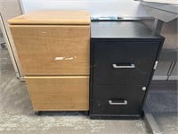 1 WOOD AND 1 METAL 2 DRAWER FILING CABINETS W/