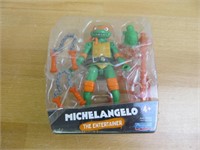 TMNT Michelangelo Action Figure new, damaged pack