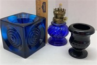 Blue/black glass candle & lamp lot