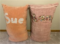 Sue/nana body pillows