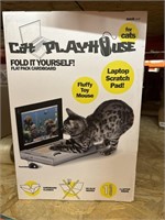 Suckuk Cat Scratch Laptop