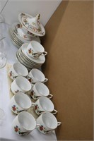 LOT OF VICTORIA CHINA TEA CUPS AND SAUCERS,
