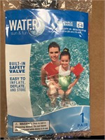 Water inflatable arm bands