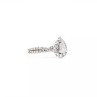 10 Kt 1.00 Ct White Gold Pear Halo Ring