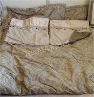 Croscill Comforter Set