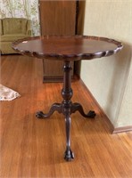 Imperial Grand Rapids Claw Foot Mahogany End Table