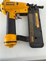 DEWALT D51238 BRAD NAILER / FINISHER