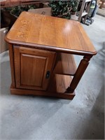 End Table 26x26x25.