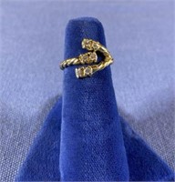 14K LADIES RING WITH 6 SMALL DIAMONDS