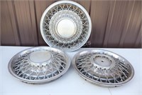 1981-1983 Chrysler Imperial Wire Spoke Hubcap 15"