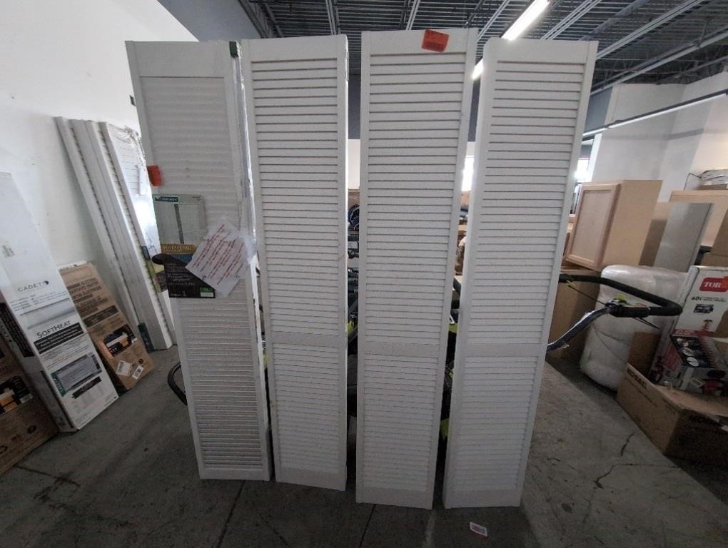 (4) Full Louvered Bi-Fold Doors (30in)