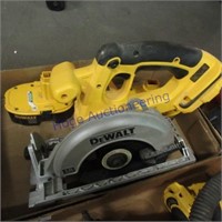 Dewalt circular saw w/battery -not tested
