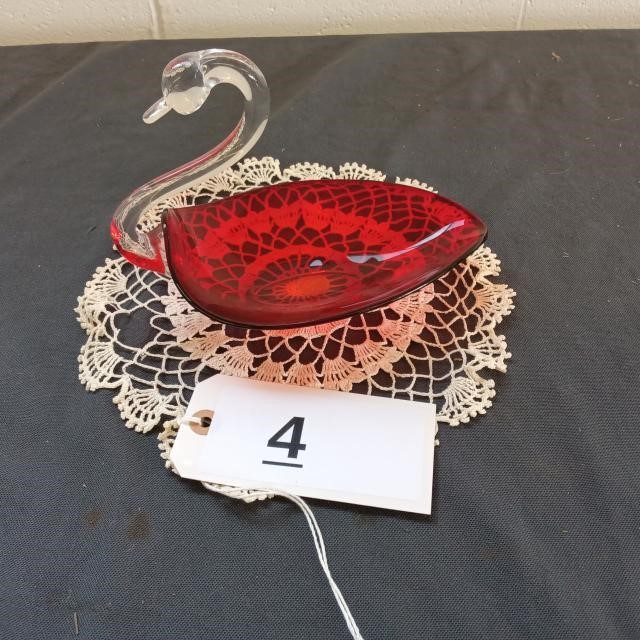 Ruby Duncan Swan - About 7 inches on bowl