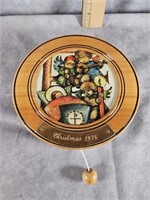 1976 CHRISTMAS GOEBEL MJ HUMMEL MUSIC BOX