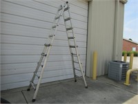 Extension Ladder 9-1/2' As Shown