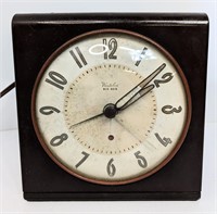 Bakelite WestClox Big Ben Plug-in Alarm Clock