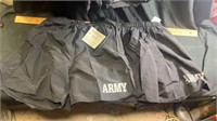 1medium 2 small Army jogging shorts