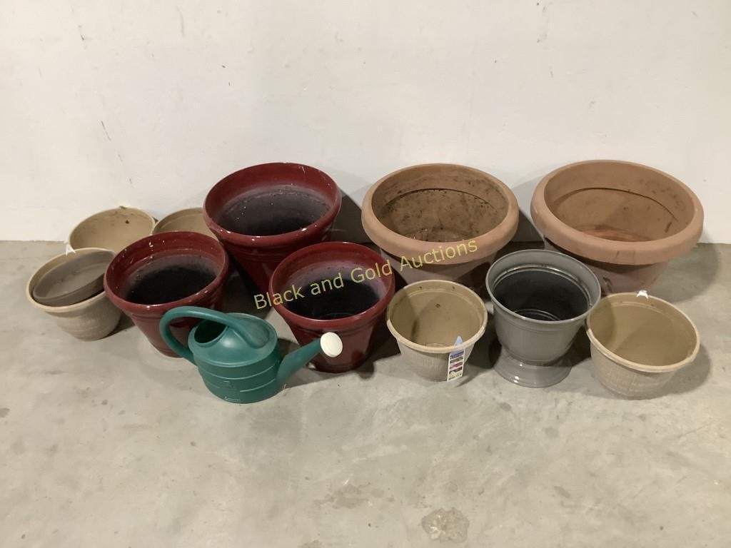 11 Plastic Planters & Watering Can