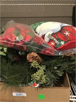 cristmas pillow/wreath/items