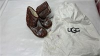 UGGs with bag