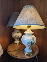 2 Lamps with Shades