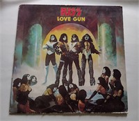 1st Press KISS "Lovegun" LP NBLP-7057 - VG