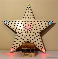 Lighted Holiday Star w/ Box of Bulbs