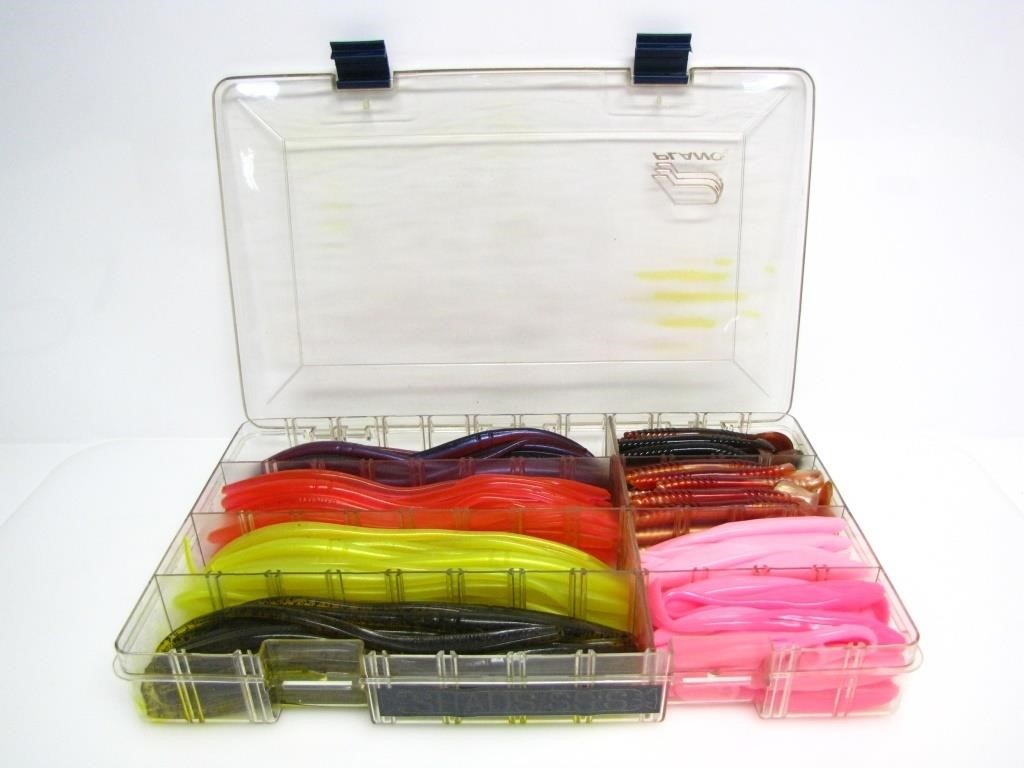 PLANO TACKLE BOX W/ ASSORTED SS'S & SHADS