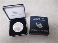 2005 American Silver Eagle Dollar in Case w/