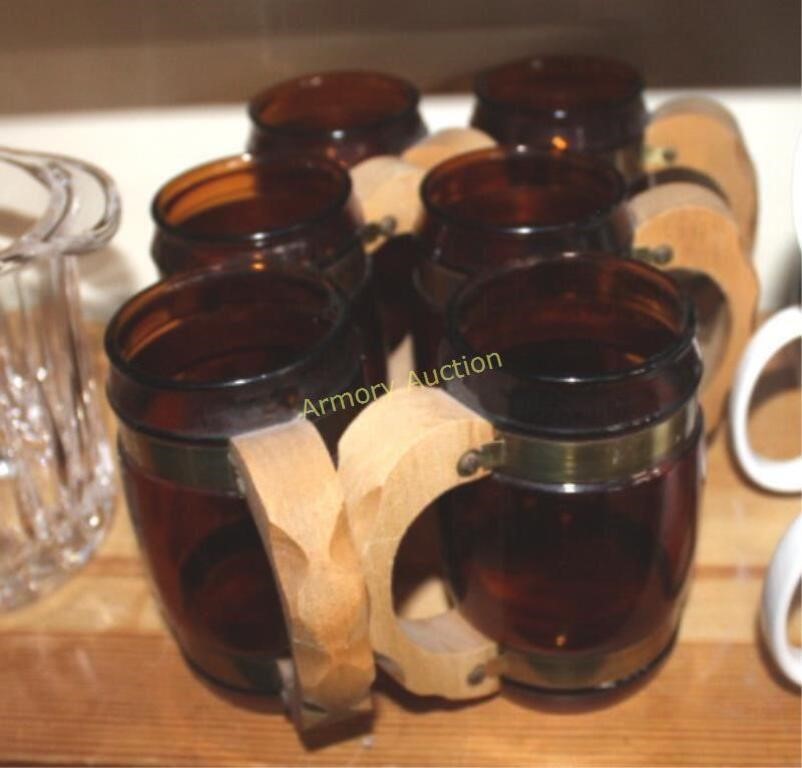 AMBER WOODEN HANDLED MUGS