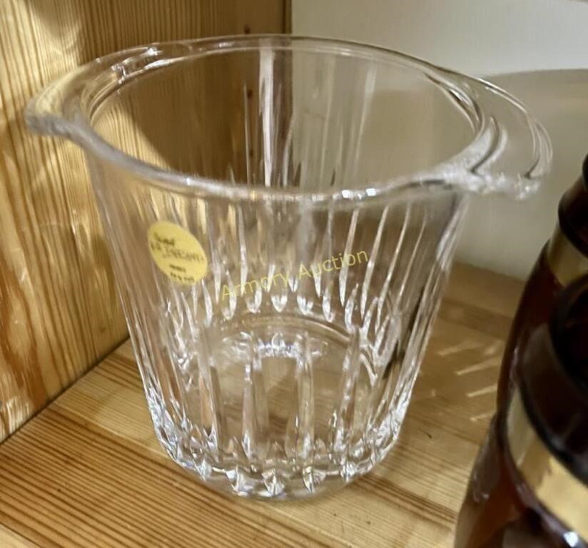 CRYSTAL ICE BUCKET