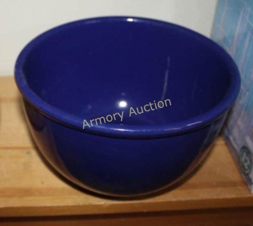 BLUE POTTERY MIXING BOWL