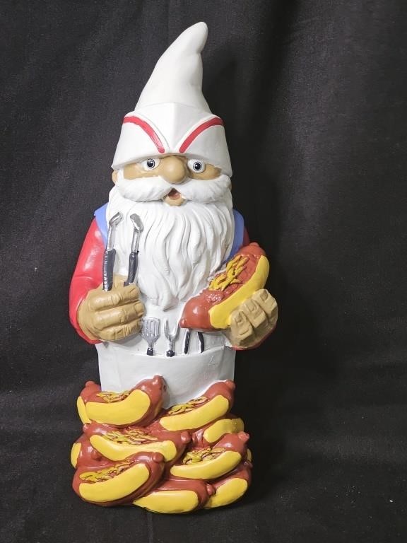 Hot Dog Chef Grillmaster Garden Gnome NEW in box.