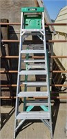 (2) Ladders - 4' Fiberglass & 6" Aluminum