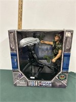 Aliens vs Corp Hicks Action Figure KB Toys 1997