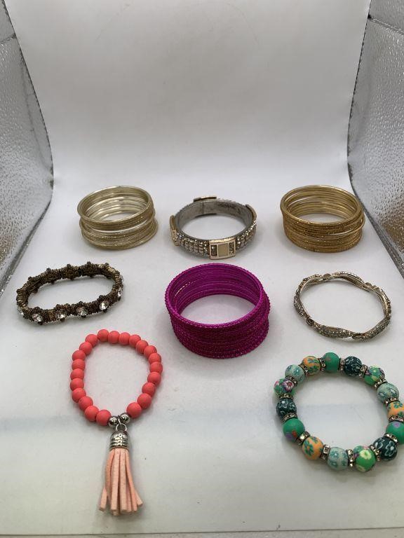 BRACELET LOT OF 8