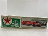 TEXACO 1958 "B" MACK TANKER WITH ILLUMINATED